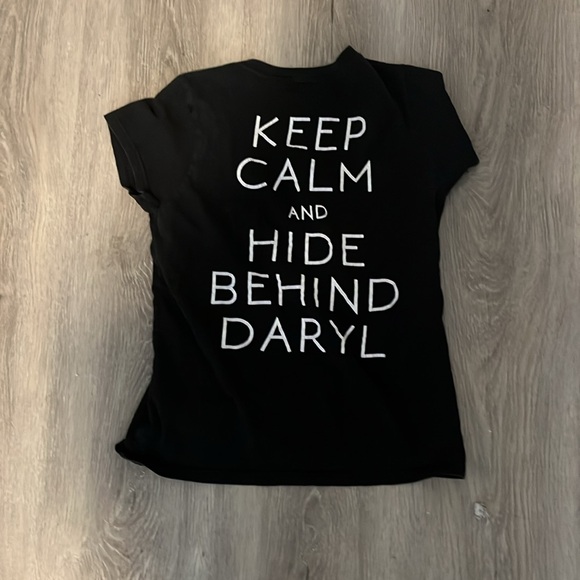 TWD Daryl shirt - Picture 2 of 2